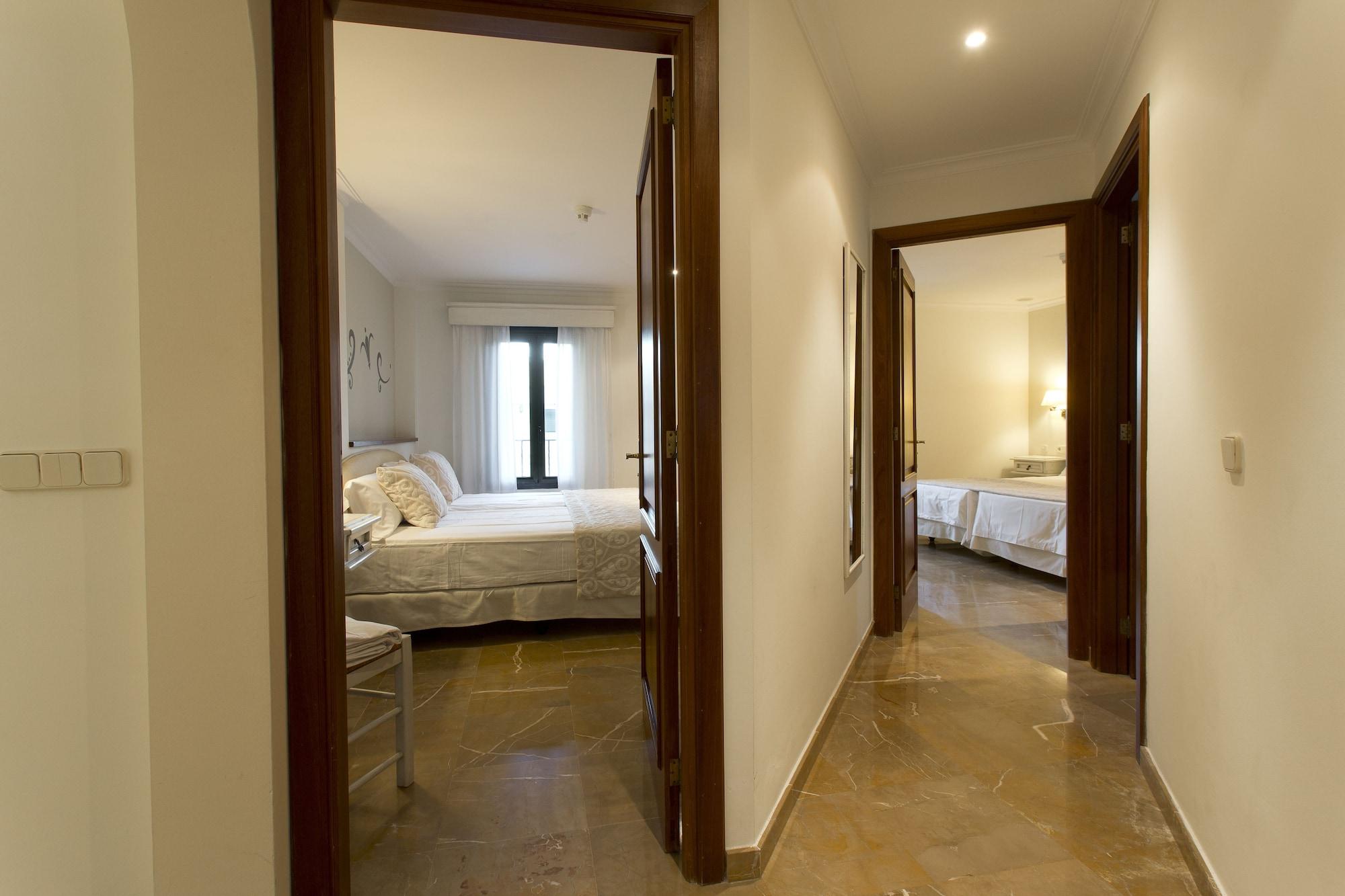 Apartments Galeon Suites Port de Pollenca Exterior photo