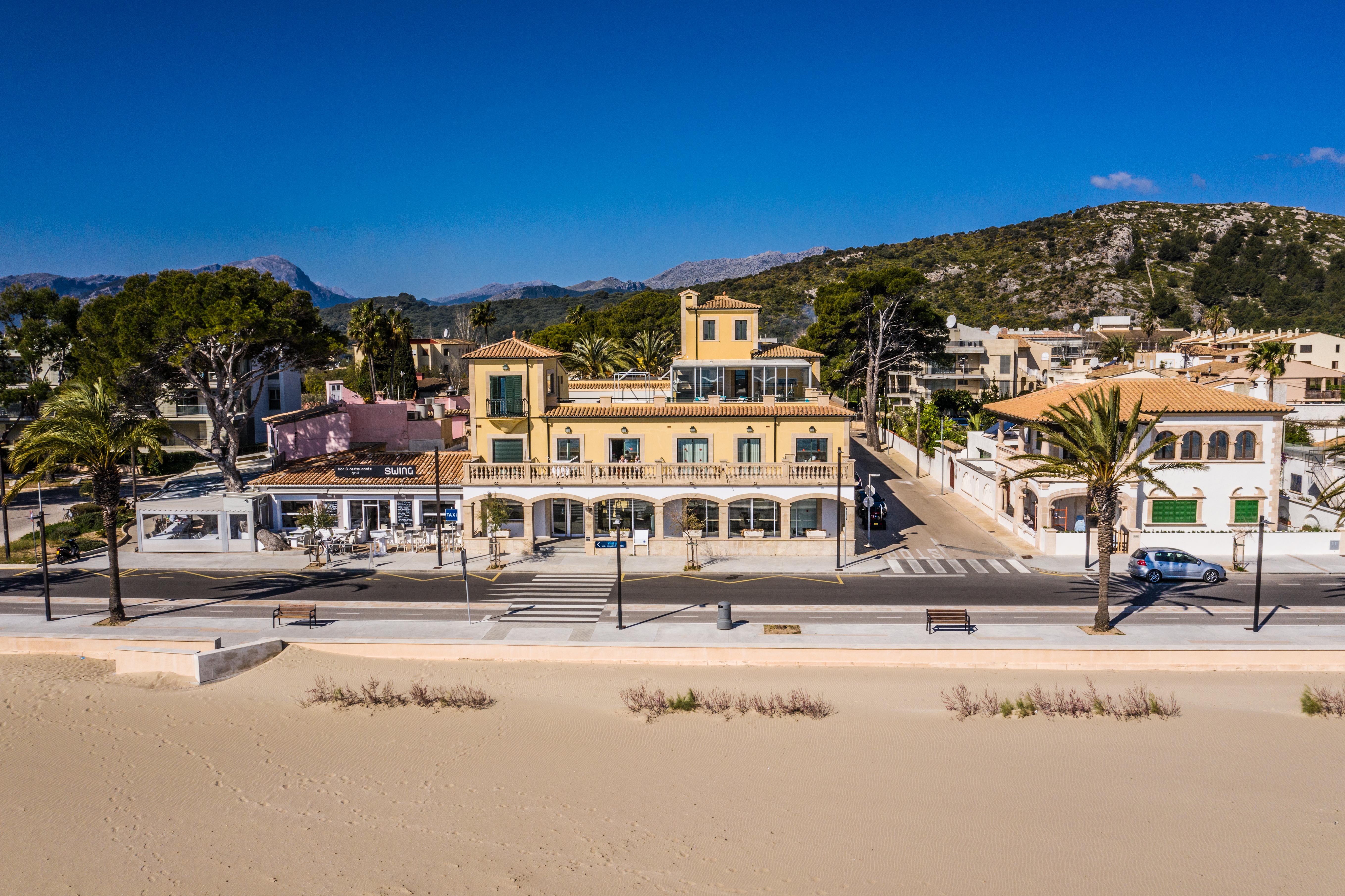 Apartments Galeon Suites Port de Pollenca Exterior photo